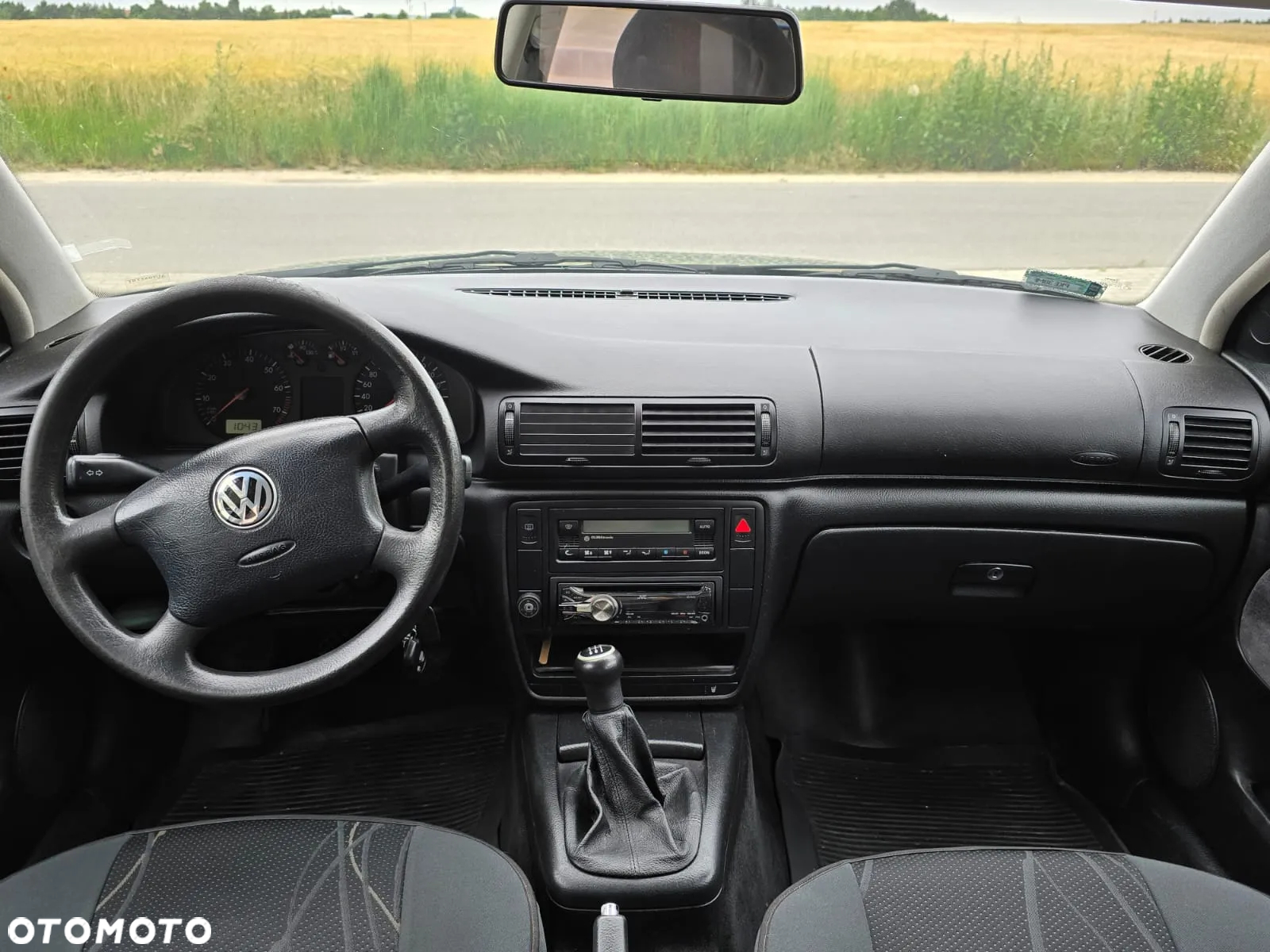 Volkswagen Passat 1.8 - 6