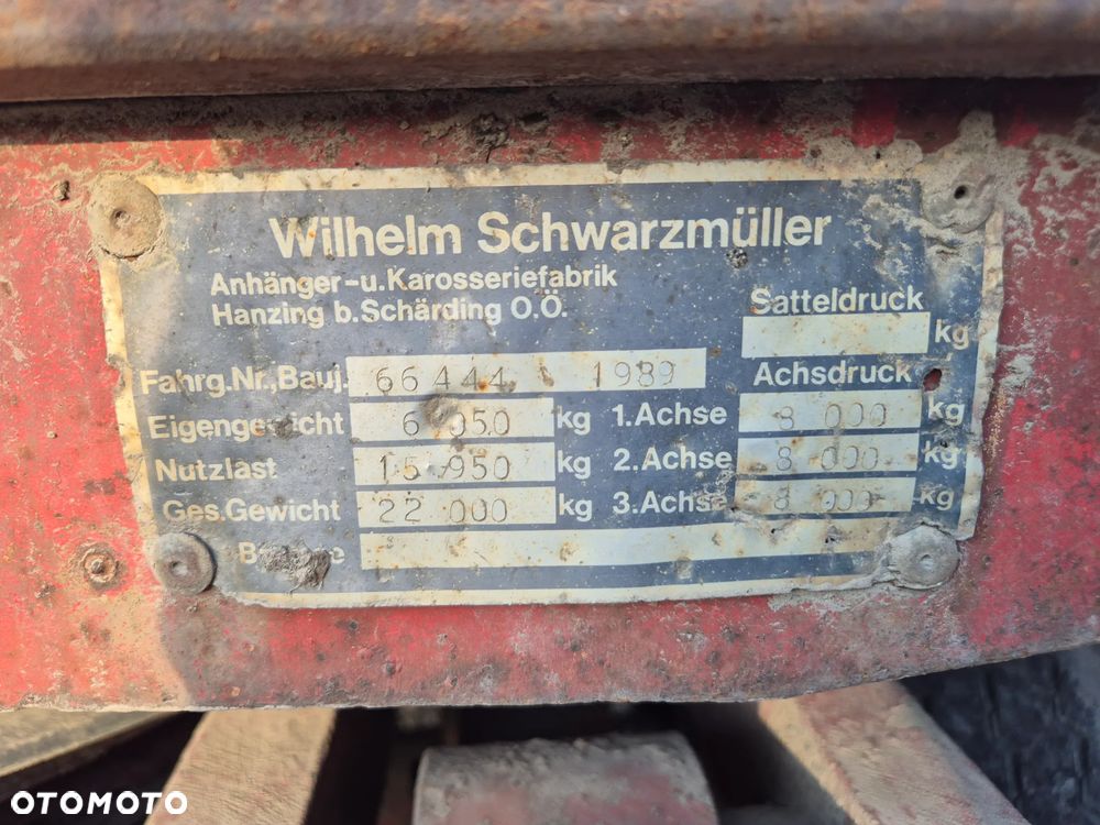 Schwarzmuller niskopodwoziowa 3 osiowa - 7