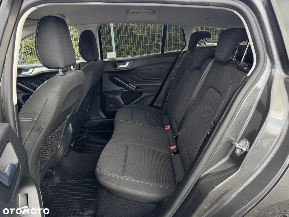 Ford Focus SW 1.5 EcoBlue Titanium - 24
