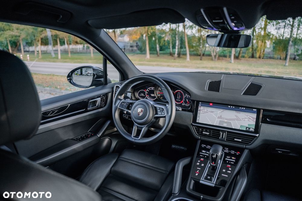 Porsche Cayenne Standard - 18