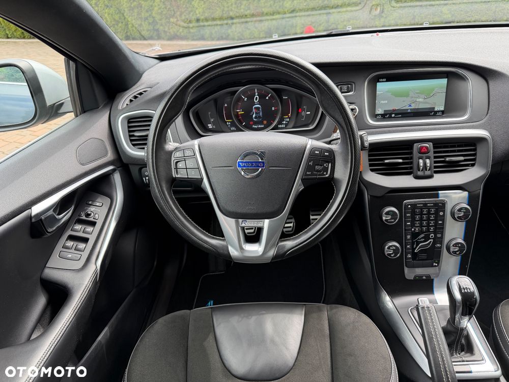 Volvo V40 D2 Drive-E R-Design Momentum - 8