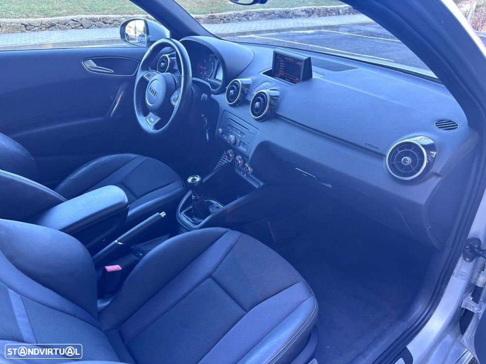Audi A1 1.6 TDI S-line - 11