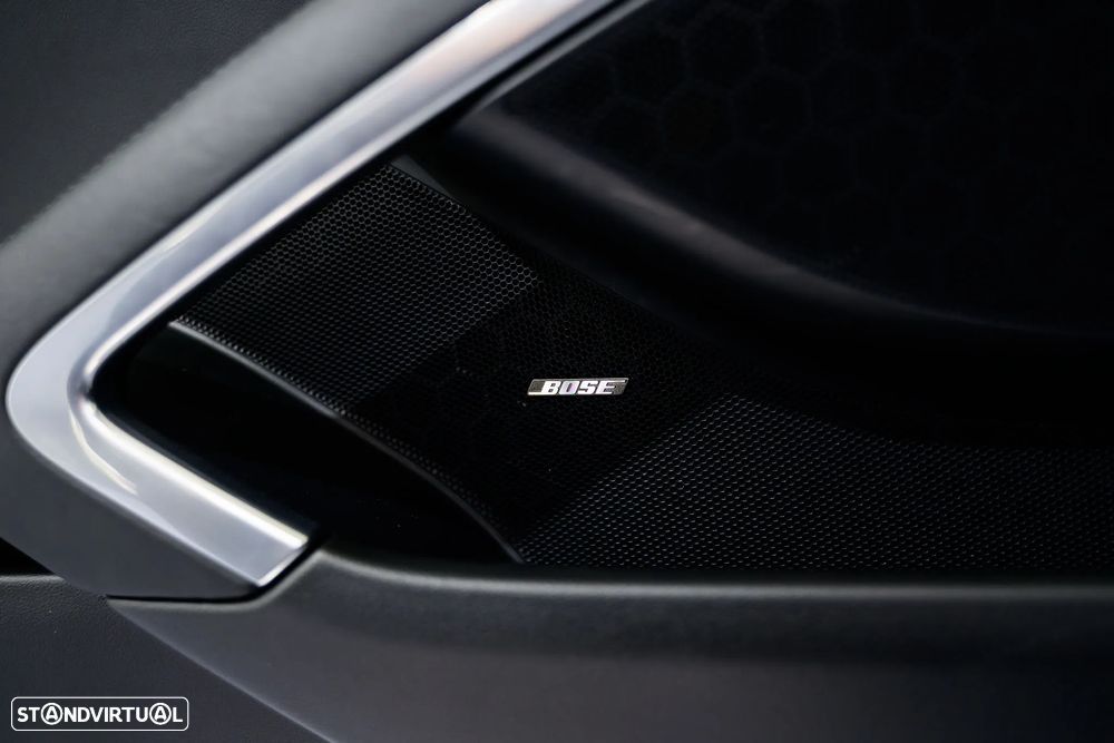 Porsche 911 (991) Turbo S PDK - 23