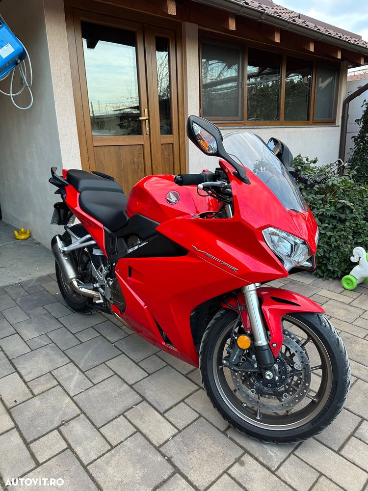 Honda VFR 800F V-Tec - 2