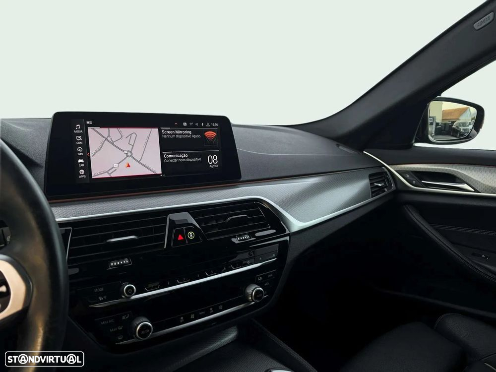 BMW 520 d Pack M Auto - 11