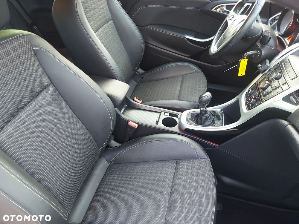 Opel Astra 1.4 Turbo - 22