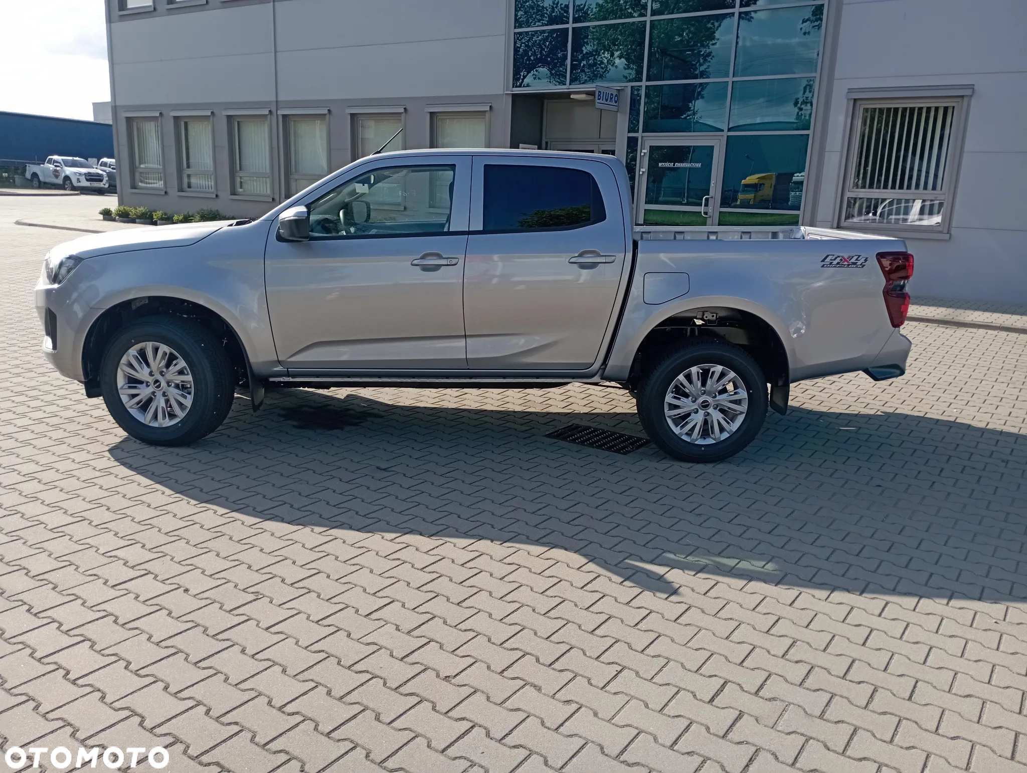 Isuzu D-Max 1.9 DC LS - 9