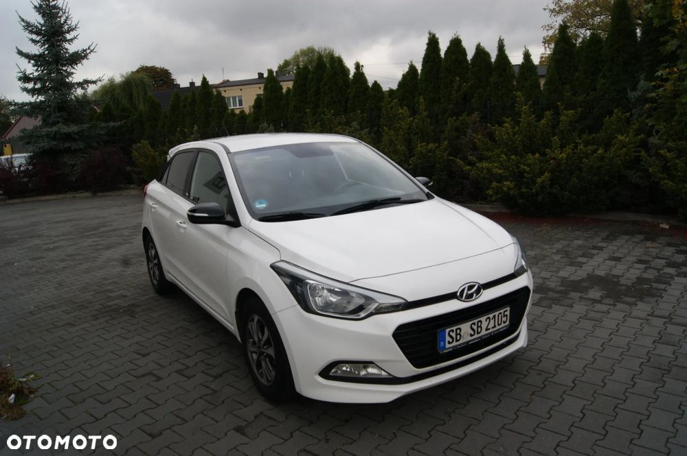 Hyundai i20 1.2 Passion - 29