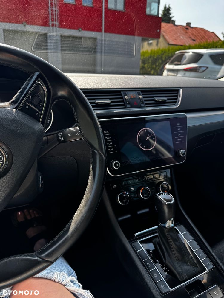 Skoda Superb 2.0 TDI SCR 4x4 Ambition DSG - 13