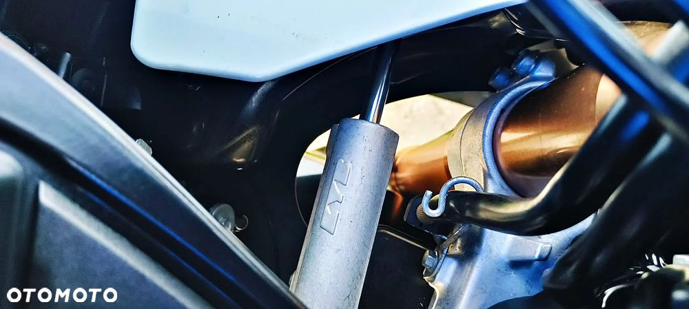 Suzuki GSX-R - 15