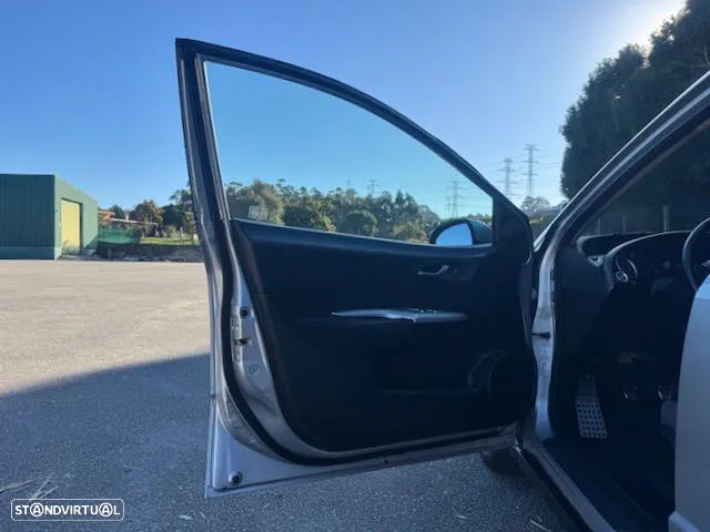 Honda Civic 1.4 Sport - 12