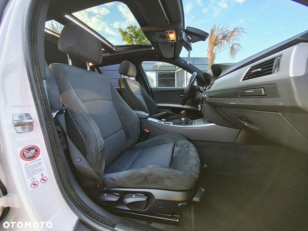 BMW Seria 3 - 35