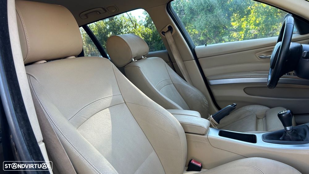 MINI Clubman Cooper SD - 22