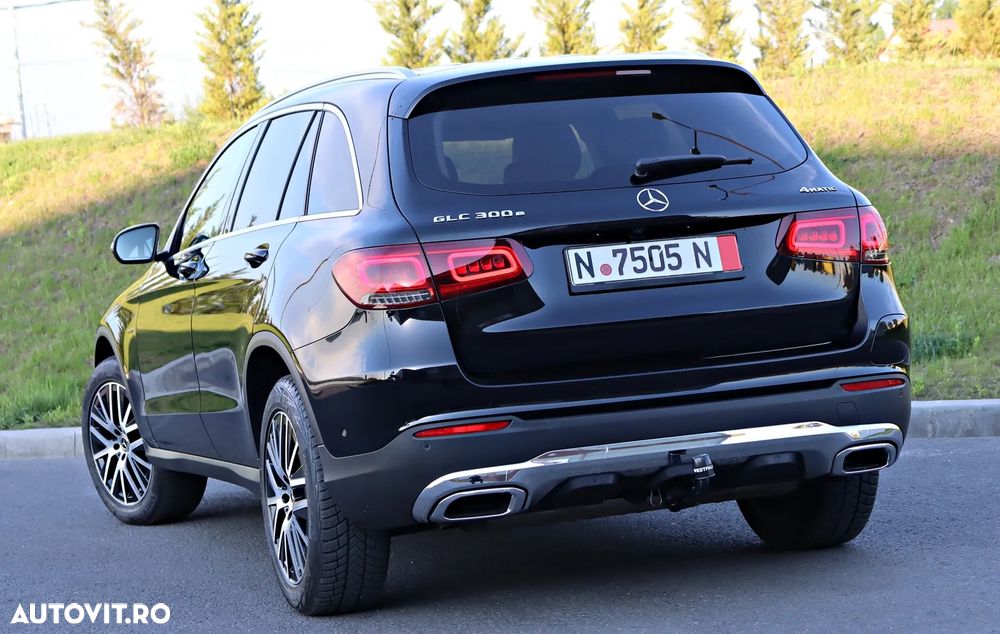 Mercedes-Benz GLC 300 e 4MATIC - 9