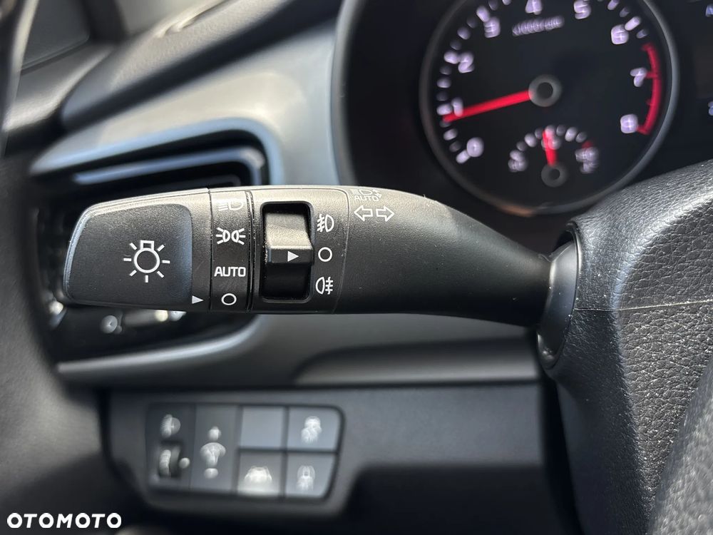 Kia Stonic 1.0 T-GDI MHEV L - 23