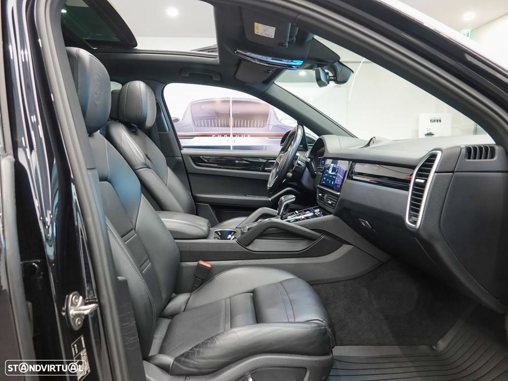 Porsche Cayenne - 11