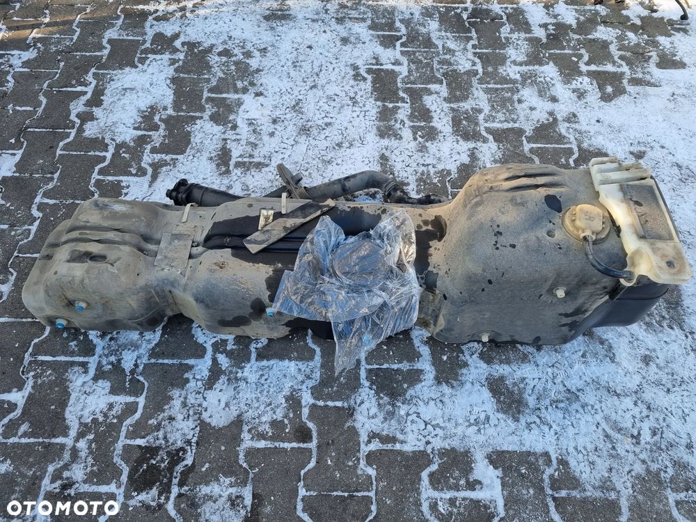 BAK ZBIORNIK PALIWA MASTER III MOVANO B  NV400 2.3 10r.+ - 2