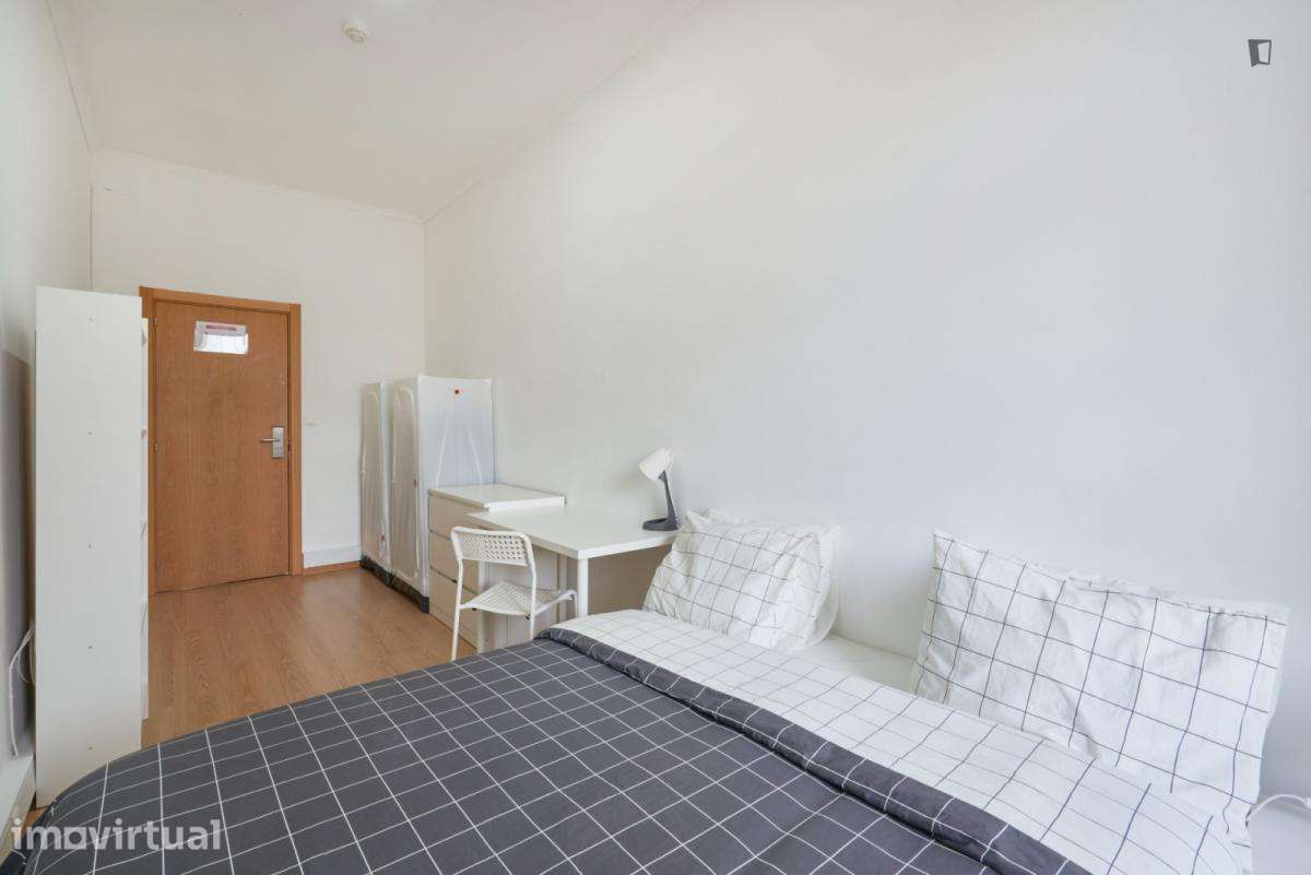 Quarto - localizado em Entrecampos Lisbon - Grande imagem: 3/12
