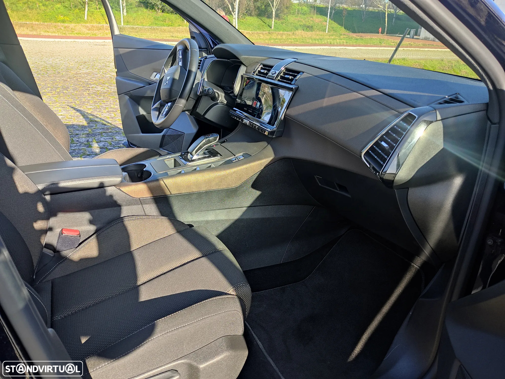 DS DS7 Crossback - 10