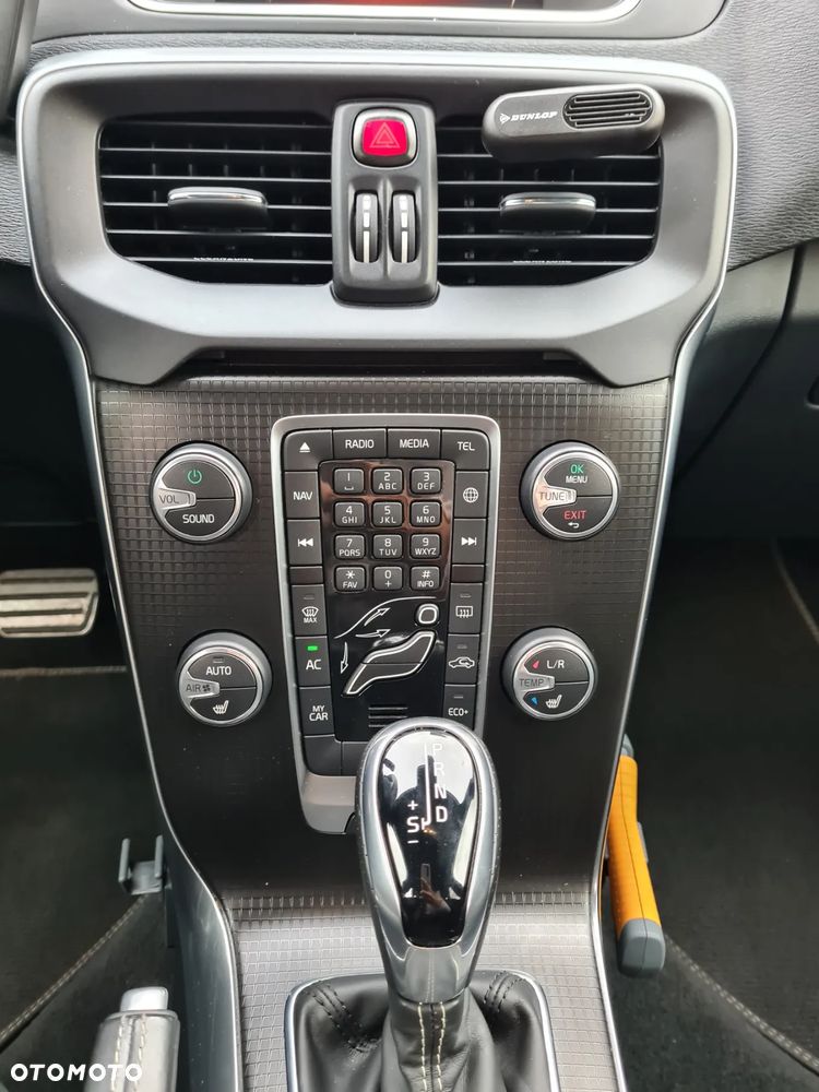 Volvo V40 D3 Drive-E R-Design Kinetic - 15