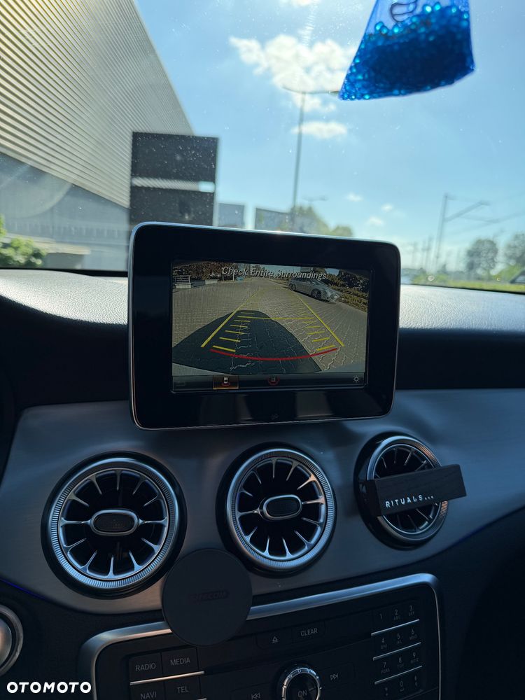 Mercedes-Benz CLA 250 4-Matic - 15