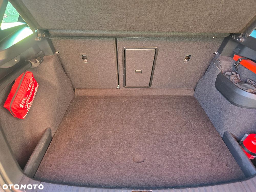 Skoda Karoq 2.0 TDI SCR 4x4 Sportline DSG - 37