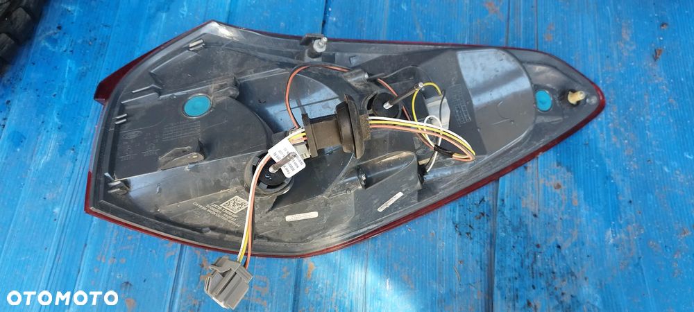 lampa lewy tył focus mk4 kombi - 4