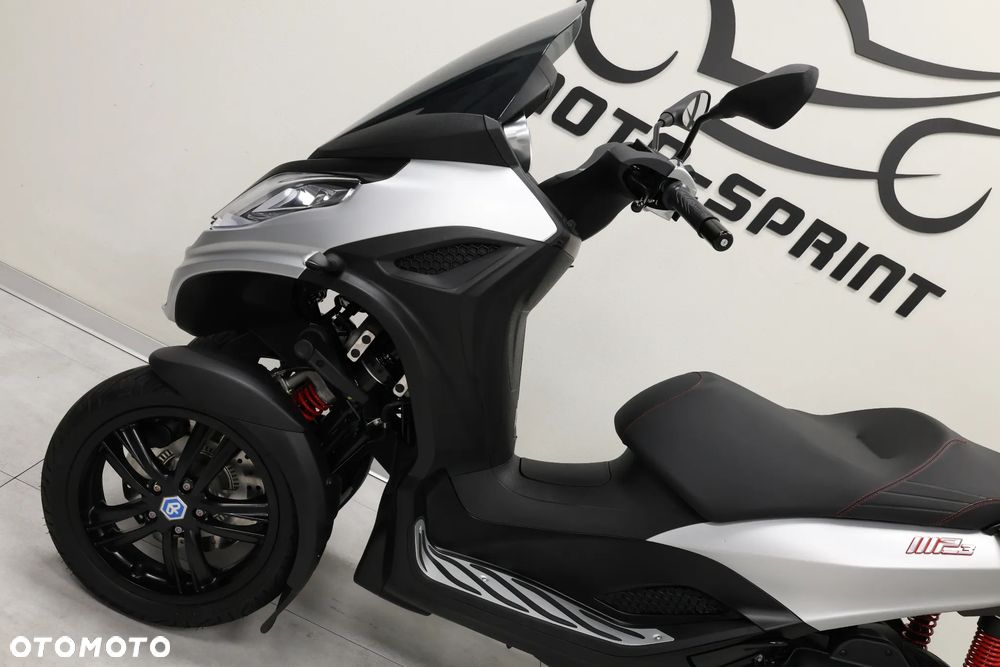 Piaggio MP-3 - 13