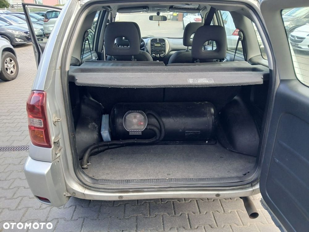 Toyota RAV4 4x2 Edition - 18