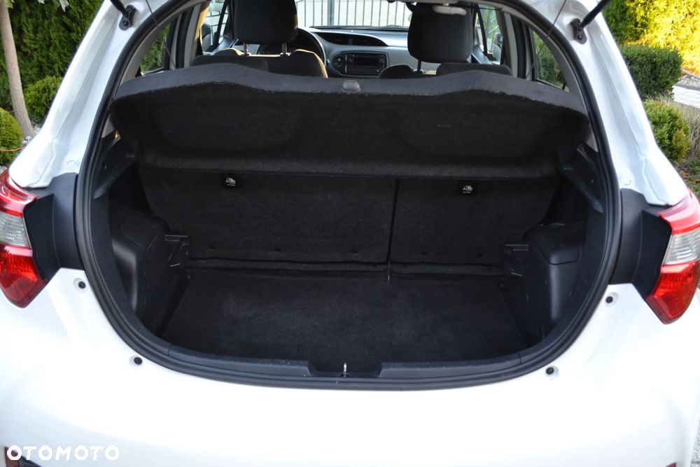 Toyota Yaris Hybrid 100 Active EU6 - 16