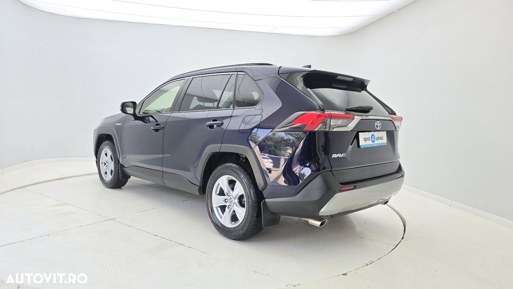 Toyota RAV4 - 8