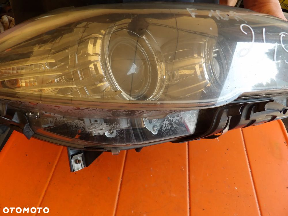 BMW - F10 - H7 - PĘKNIĘTE SZKŁO I OBUDOWA - PRAWA LAMPA PRZEDNIA - UK - 7203242 - 3