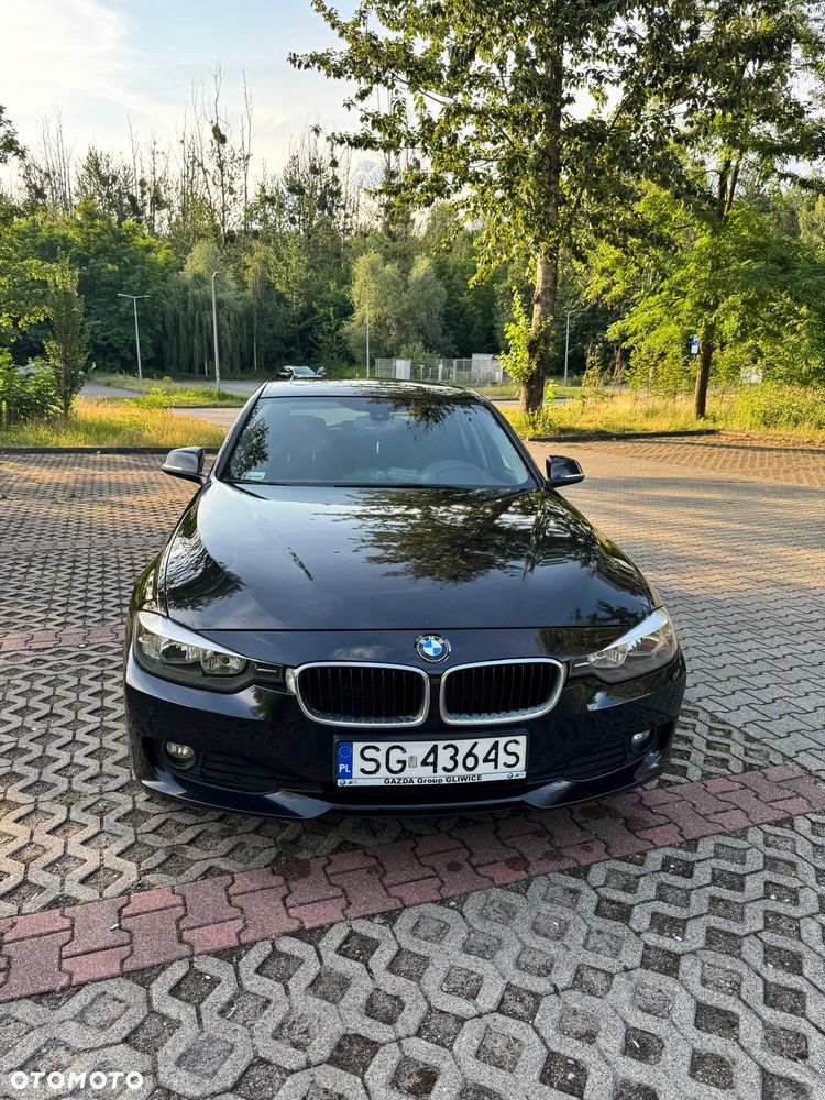 BMW Seria 3 318d - 1