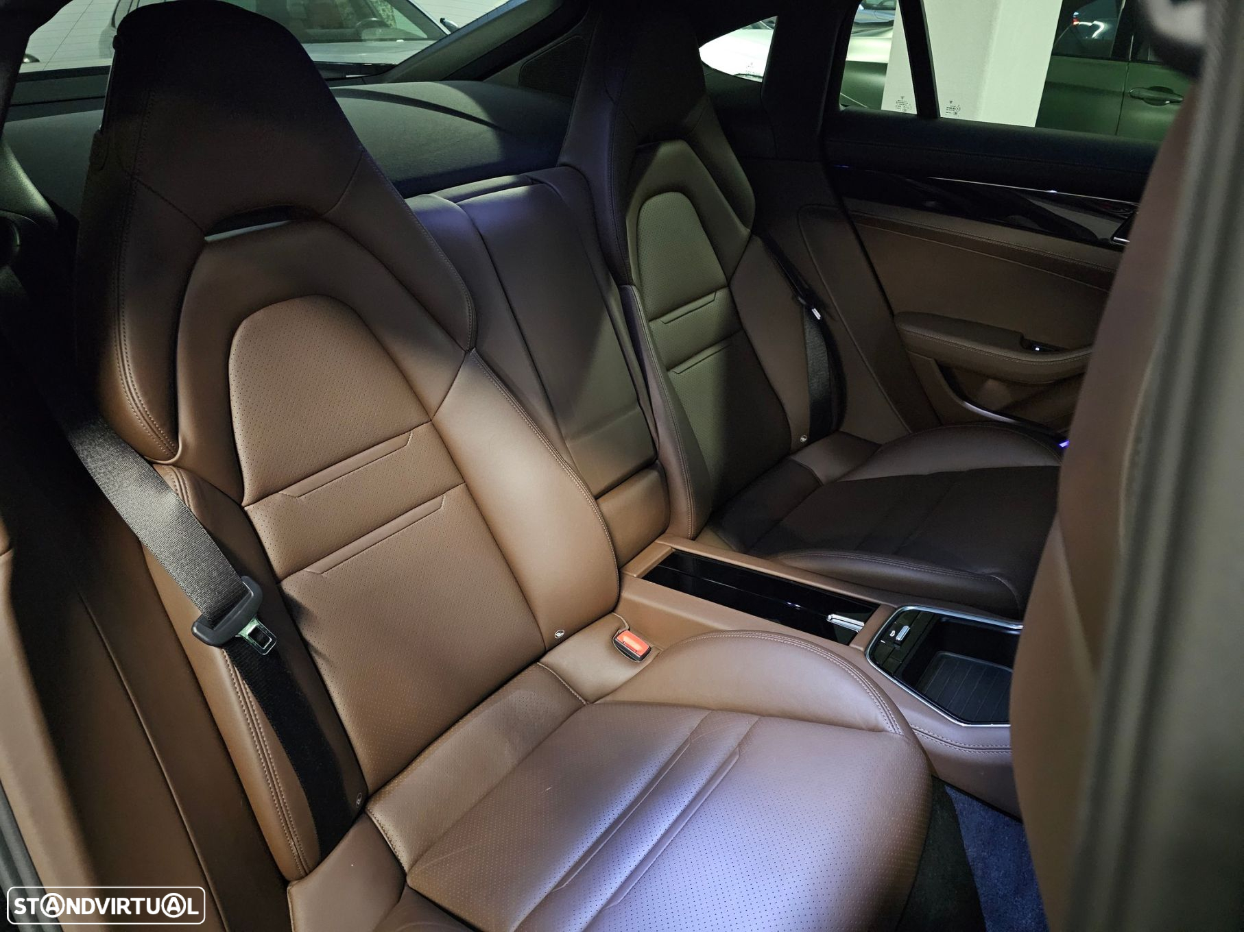 Porsche Panamera 4 E-Hybrid Platinum Edition - 23