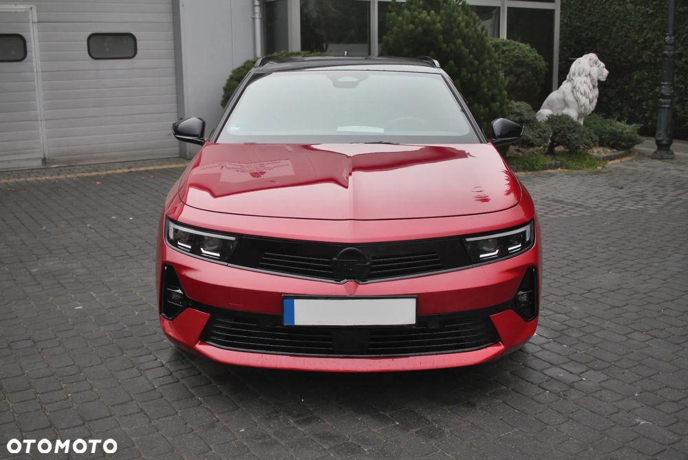 Opel Astra 1.2 Turbo Automatik GS - 2