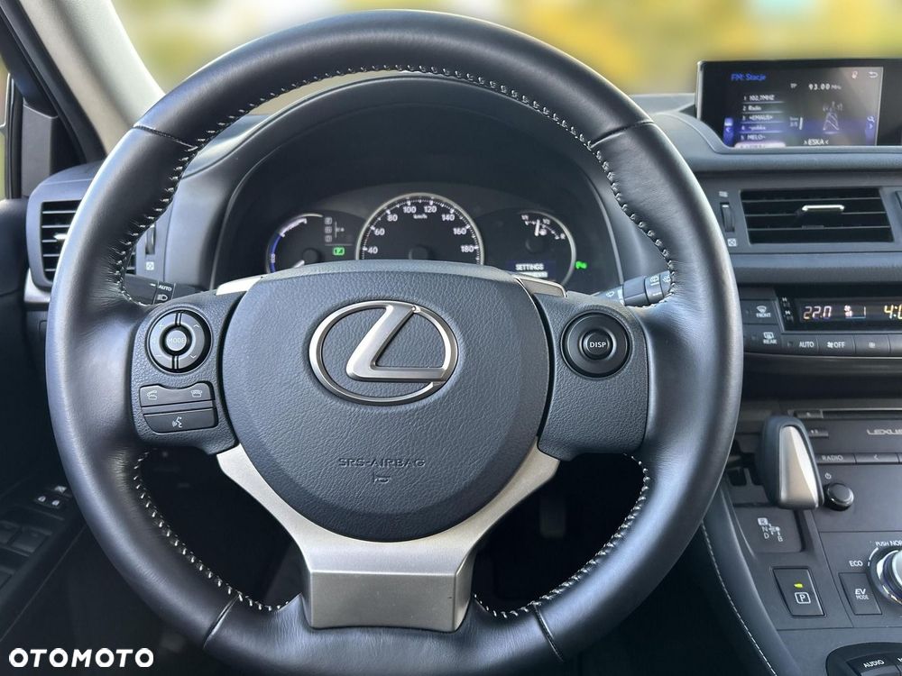 Lexus CT - 13