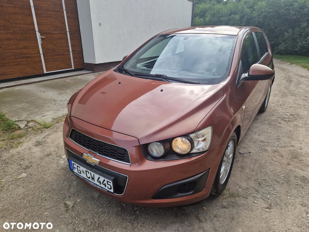 Chevrolet Aveo 1.4 16V LT - 1
