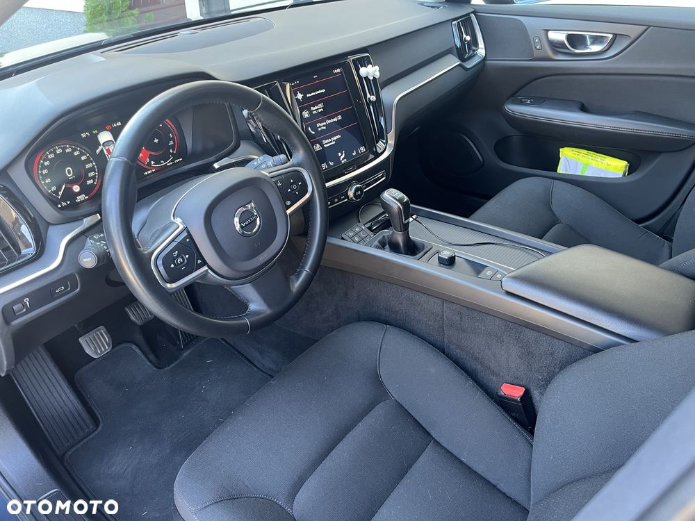 Volvo V60 D3 Momentum - 10