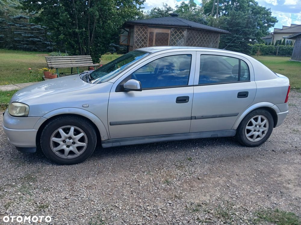 Opel Astra 1.6 - 2