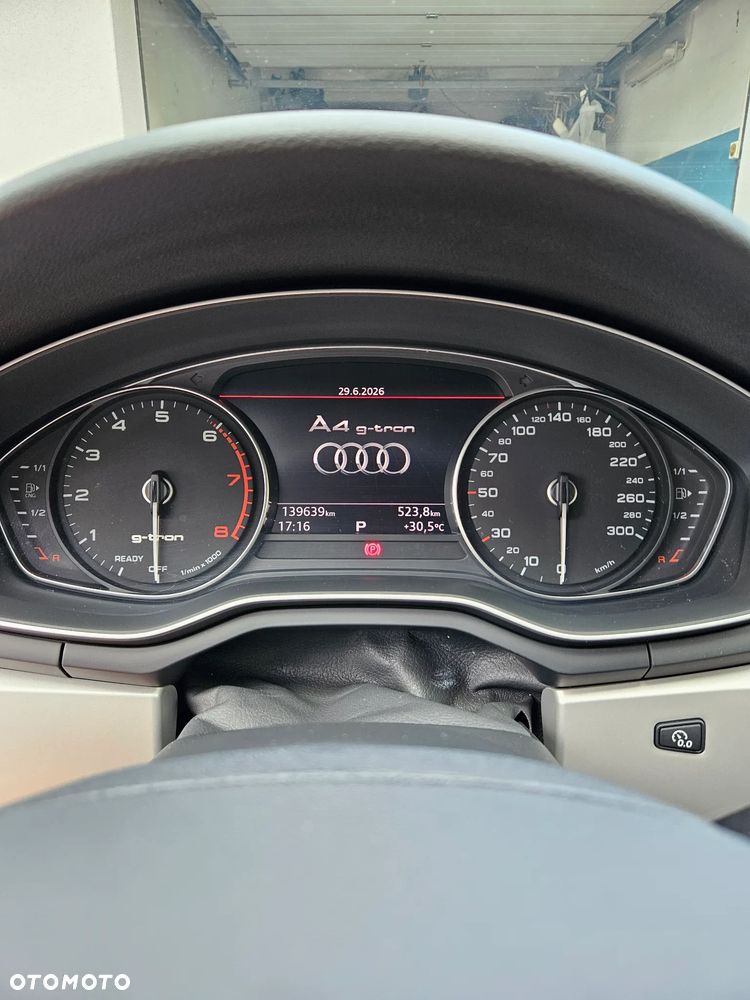 Audi A4 Avant 40 g-tron S tronic - 16