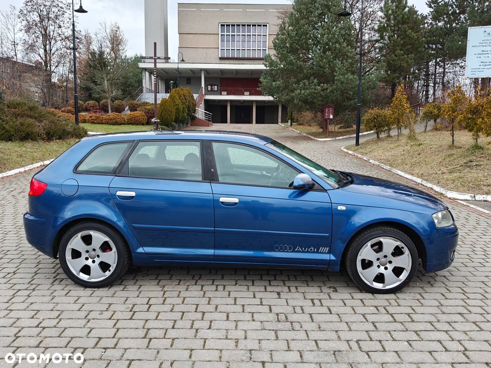 Audi A3 Sportback 1.6 FSI Attraction - 9