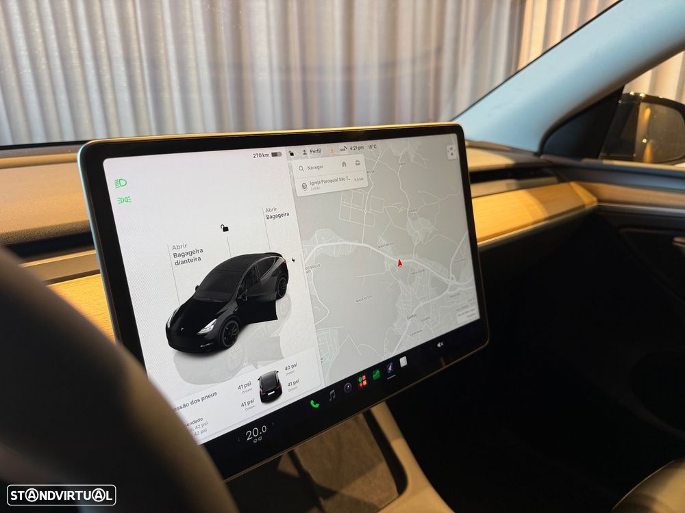 Tesla Model Y Performance Dual Motor AWD - 26
