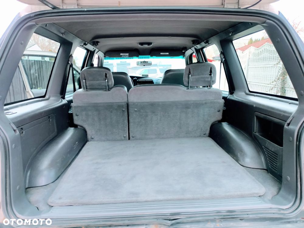 Ford Explorer - 14