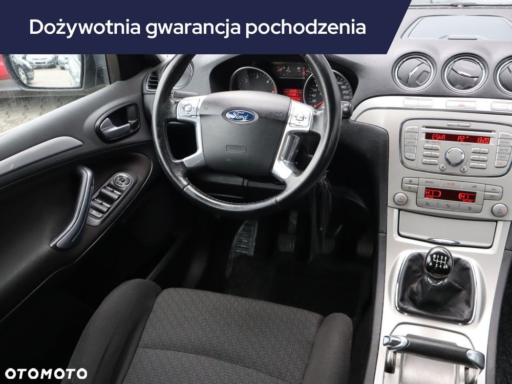 Ford S-Max - 9