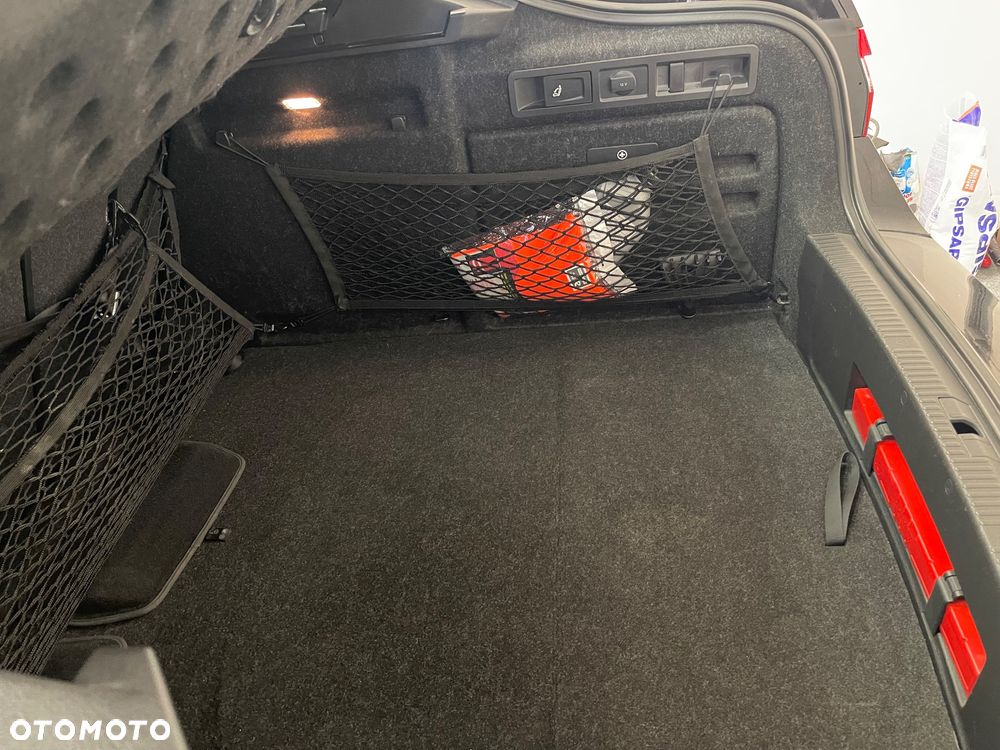 Skoda Superb 2.0 TSI 4x4 L&K DSG - 9