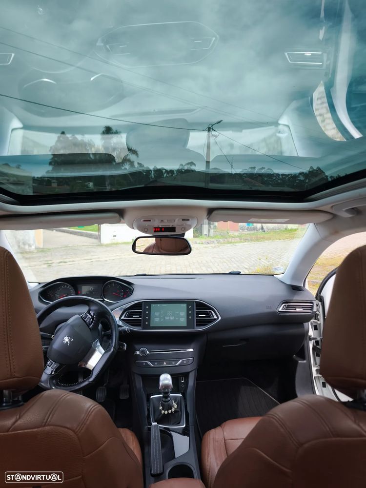 Peugeot 308 SW - 17