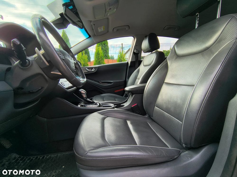 Hyundai IONIQ Hybrid Platinum - 14