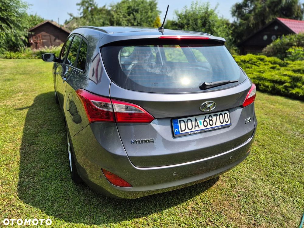 Hyundai i30 1.6 CRDi Classic + - 4