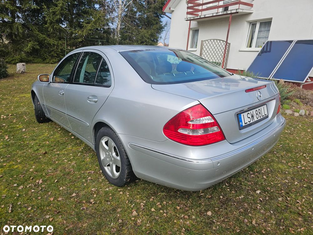 Mercedes-Benz Klasa E 200 Kompressor Automatik Elegance - 27