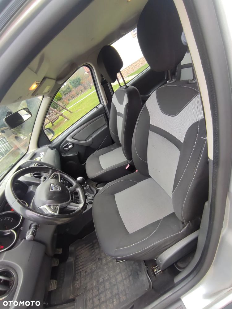 Dacia Duster 1.5 dCi Laureate 4x4 - 3